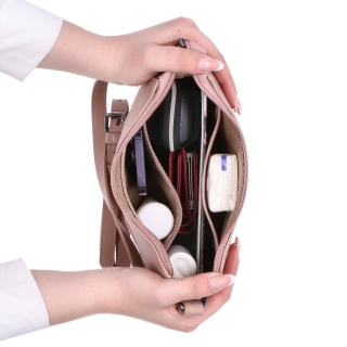 Kožená kabelka crossbody Noelia Bolger Noelia Bolger materiál kůže zapínání na zip barva nude velikost malá NB 0097 N Vnitřek