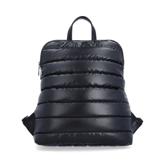 Prošívaný batoh z nadýchaného nylonu Carmelo materiál nylon zapínání na zip barva černá velikost střední 4384 C Zepředu