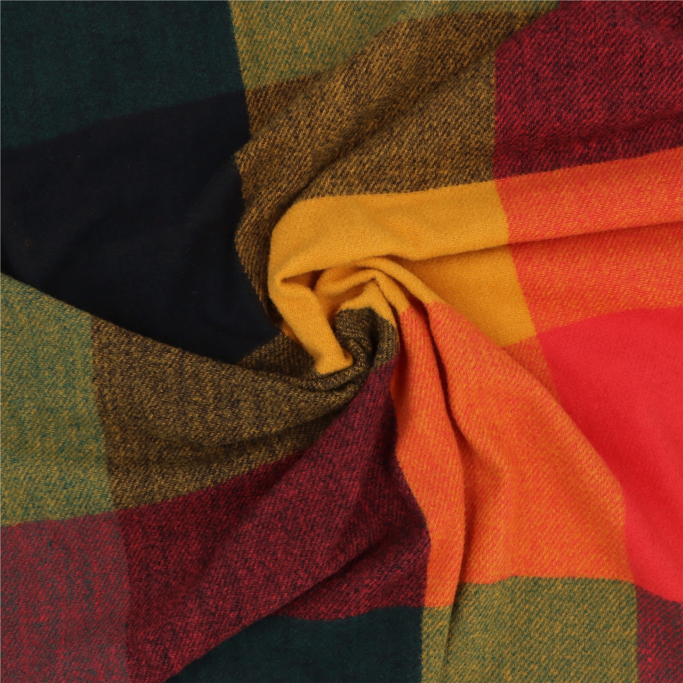 Příjemná šála s kostkovaným vzorem Noelia Bolger materiál Polyester s příměsí vlny barva multicolor KZ002 - 02
