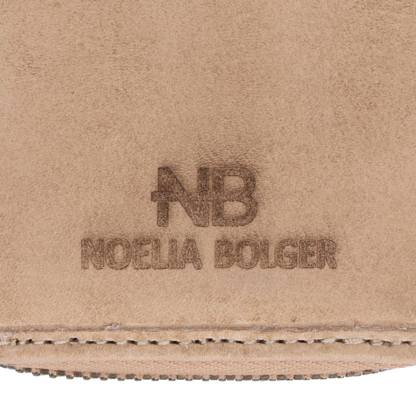 Kožená peněženka s praktickou zipovou kapsou Noelia Bolger materiál kůže zapínání na cvoček barva béžová velikost malá 5132 NB BE Logo