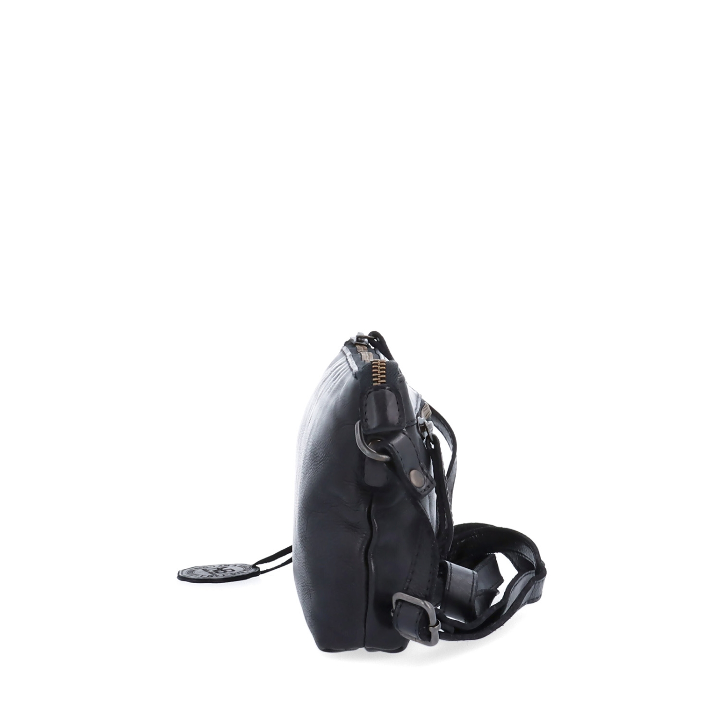 Kožená crossbody s čistými liniemi Noelia Bolger materiál kůže zapínání na zip barva černá velikost malá NB 2414 C Z boku