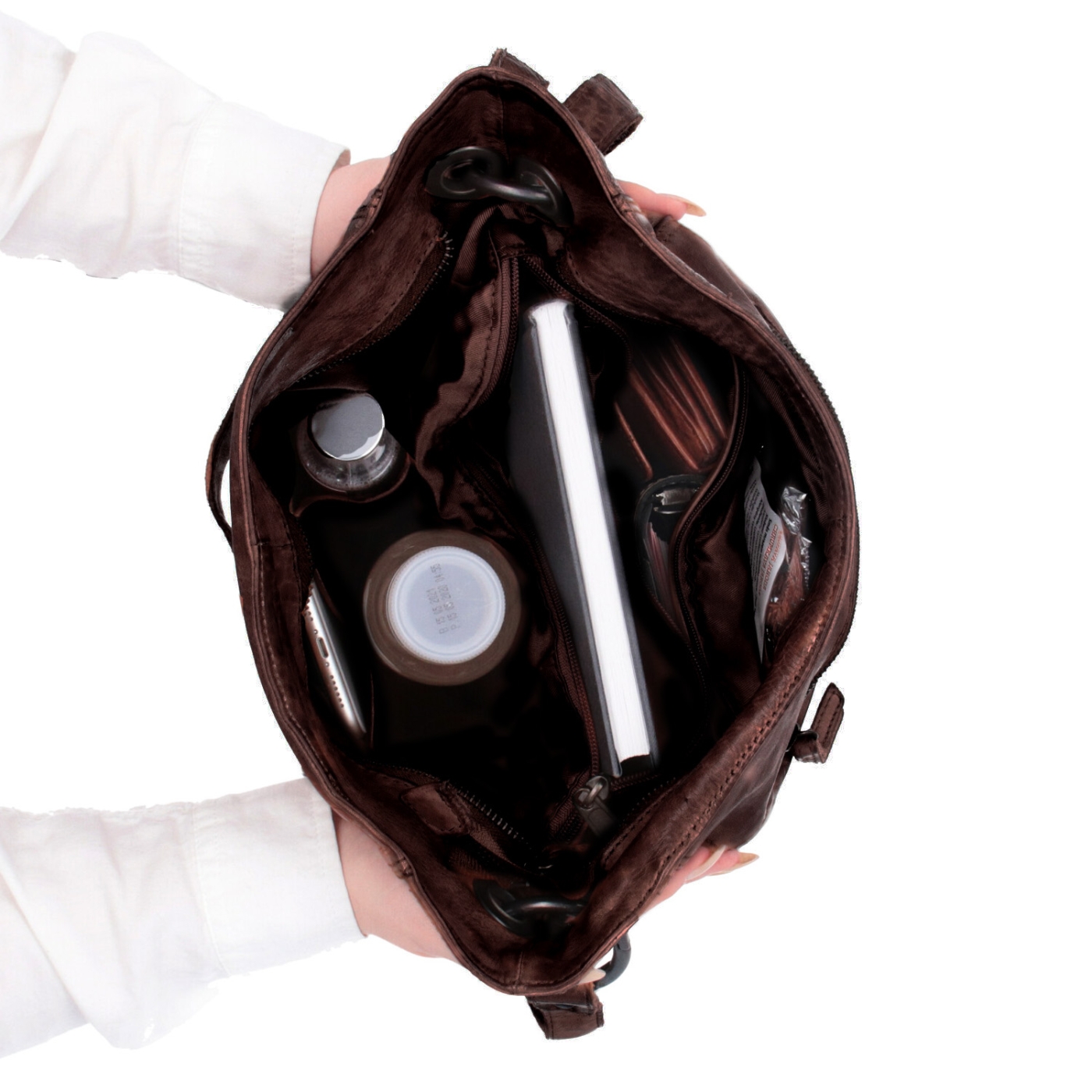 Kožená crossbody kabelka s designovým prošitím Noelia Bolger materiál kůže zapínání na zip barva hnědá velikost střední NB 2089 H Vnitřek