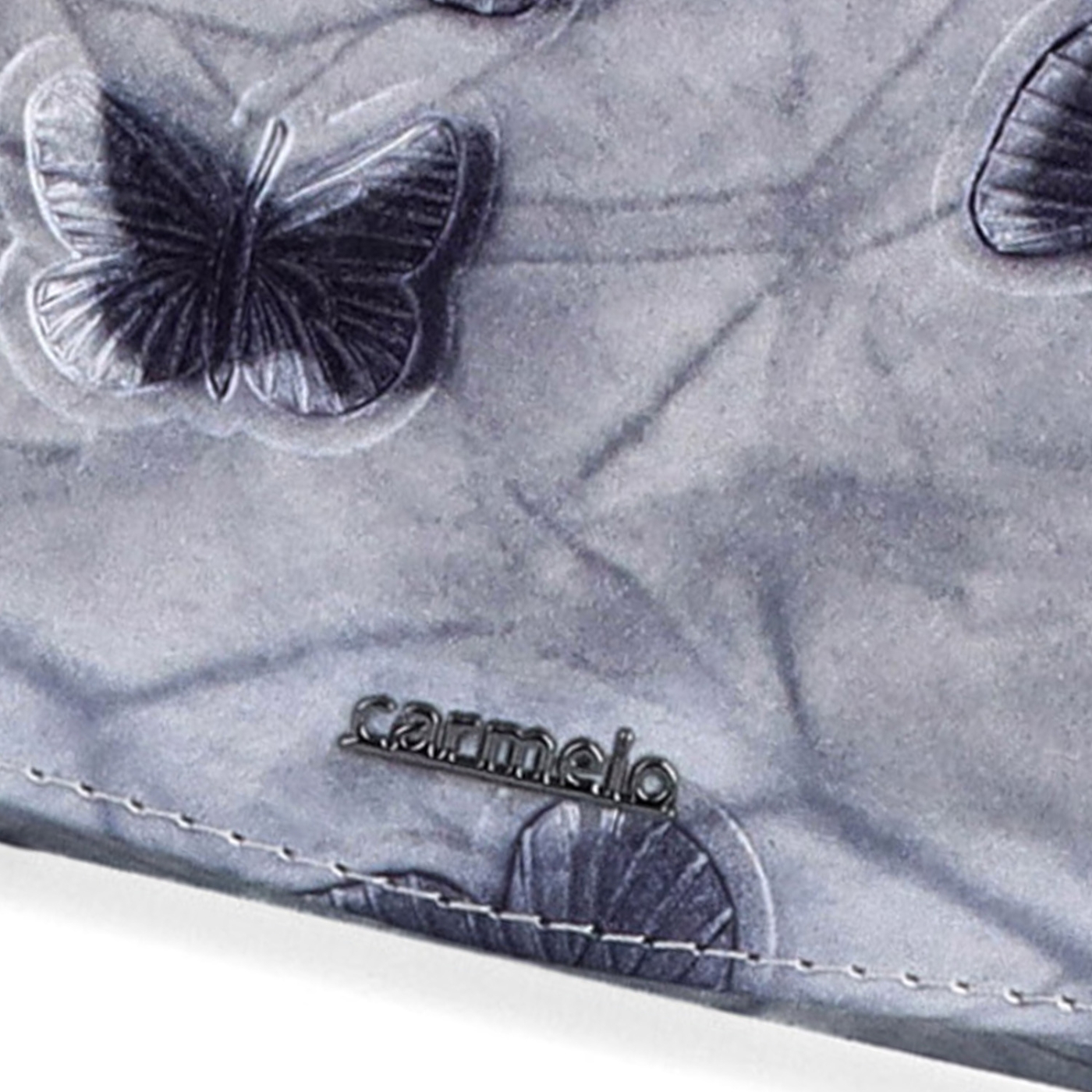 Elegantní dlouhá peněženka Carmelo materiál kůže zapínání na cvoček barva bílá velikost velká 2109 M OW Logo