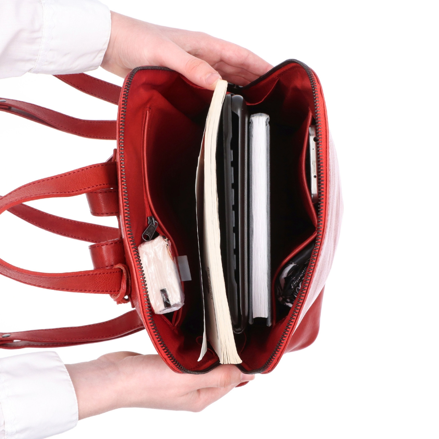 Kožený dámský batoh pro každý den Noelia Bolger materiál kůže zapínání na zip barva červená velikost střední NB 3104 CV Vnitřek