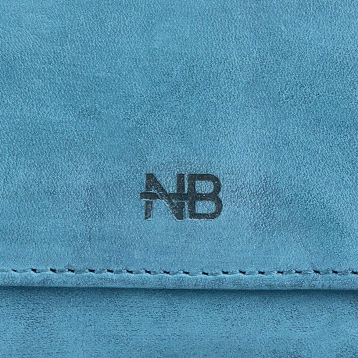 Malá kožená peněženka s čistým designem Noelia Bolger materiál kůže zapínání na cvoček barva tyrkysová velikost malá 5134 NB TYR Logo