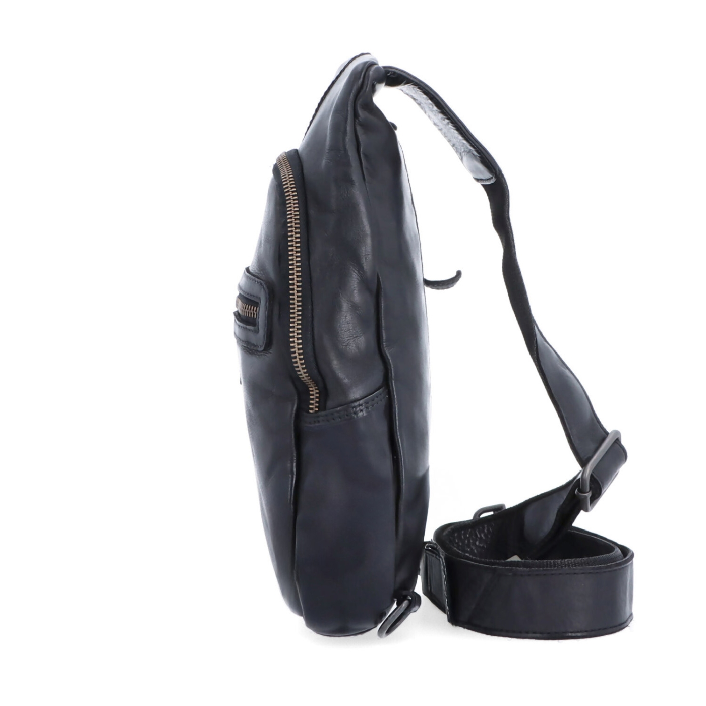 Kožený crossbody bodybag s variabilním nošením Noelia Bolger materiál kůže zapínání na zip barva černá velikost malá NB 2034 C Z boku