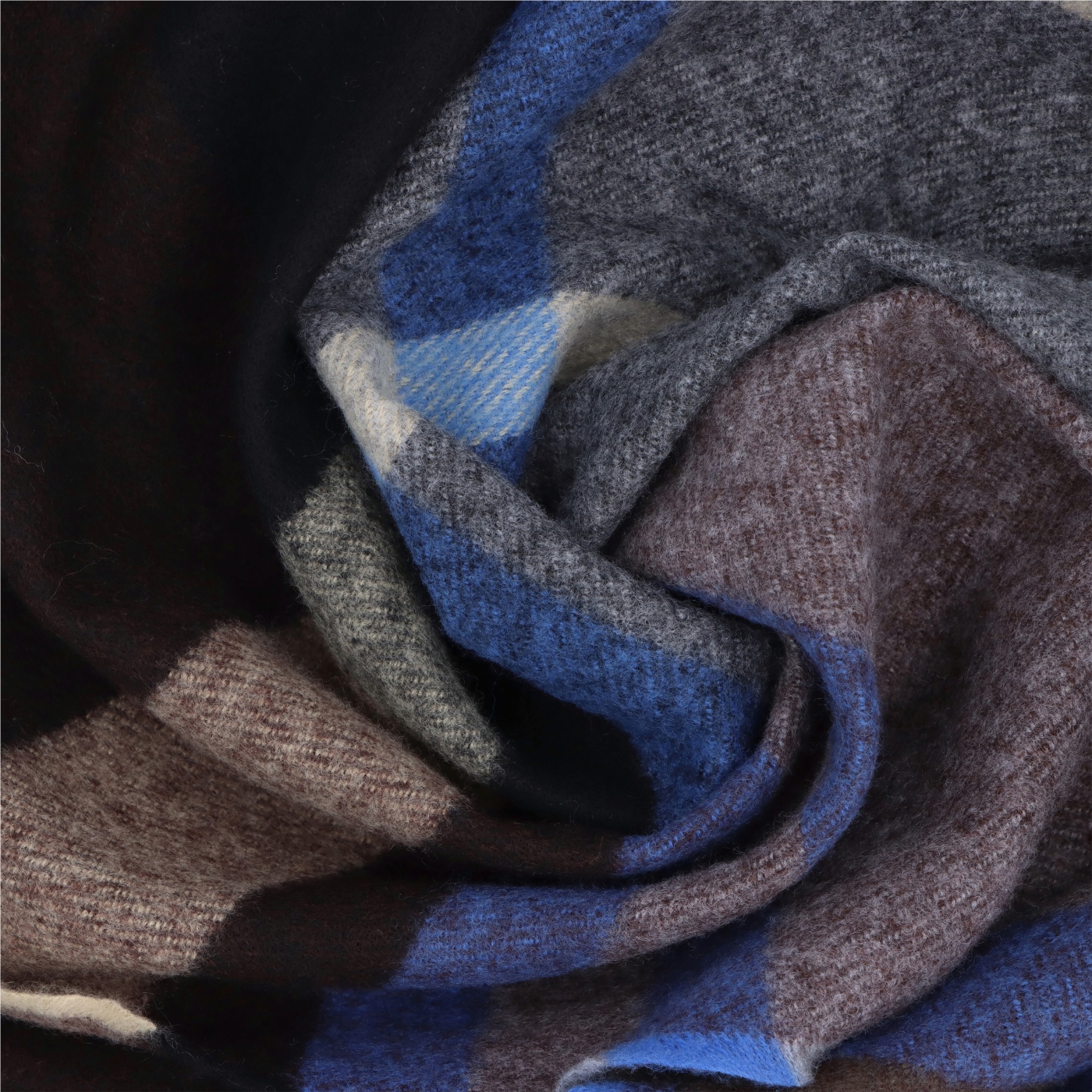 Příjemná šála s třásněmi pro každý den Noelia Bolger materiál Polyester s příměsí vlny barva multicolor KZ005 - 02