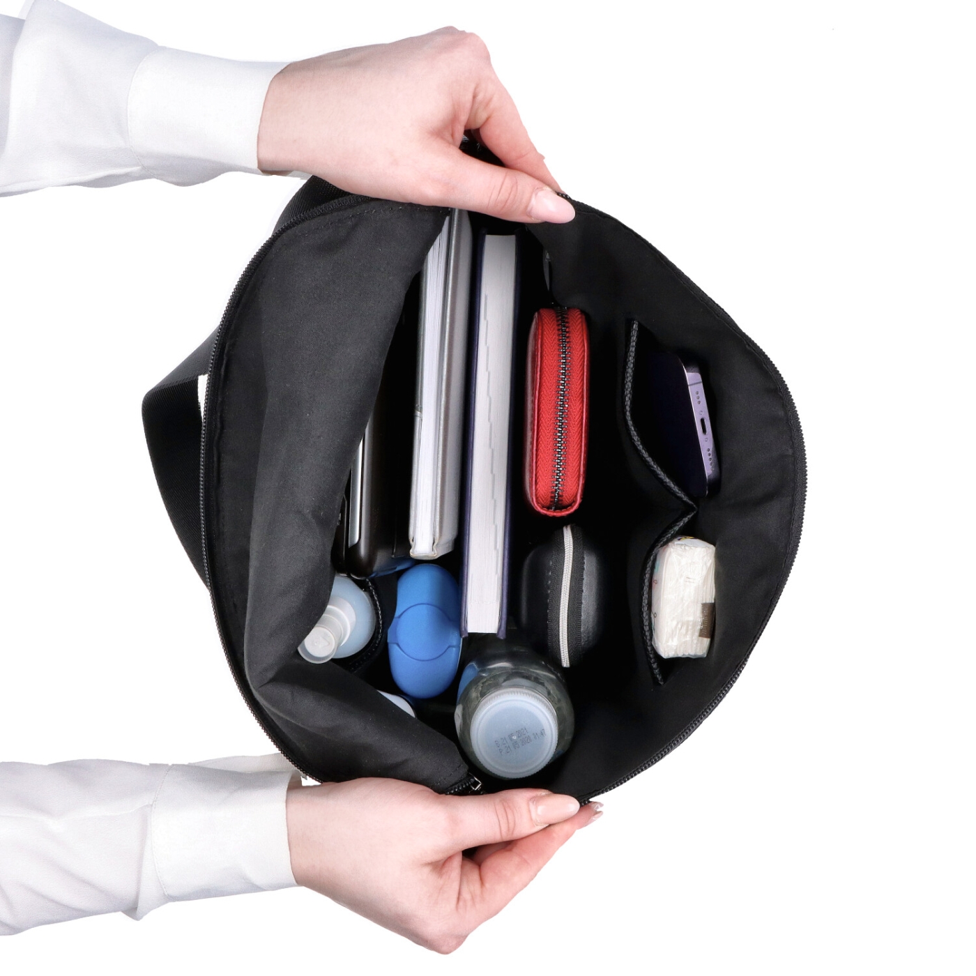 Velká ledvinka Carmelo materiál syntetická kůže zapínání na zip barva černá velikost velká 4321 C Vnitřek