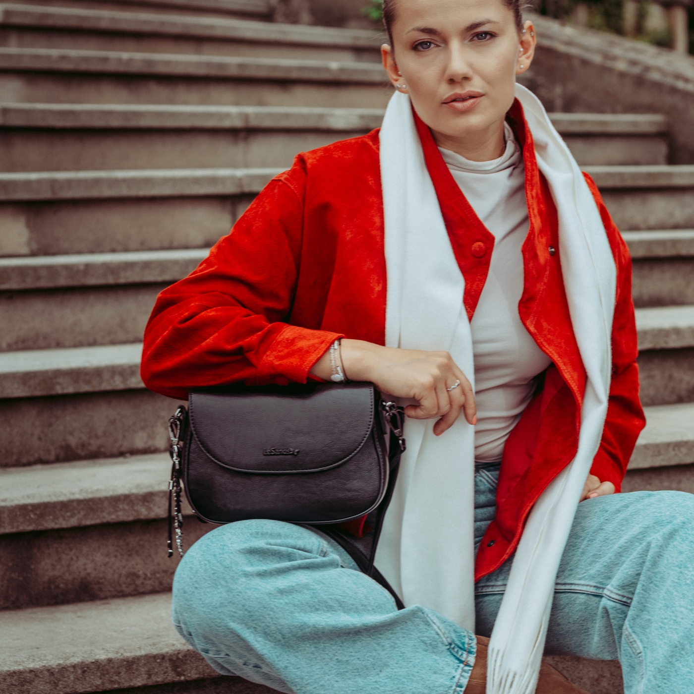 Korálkový přívěsek na kabelku Indee materiál kov barva multicolor D032 Lifestyle