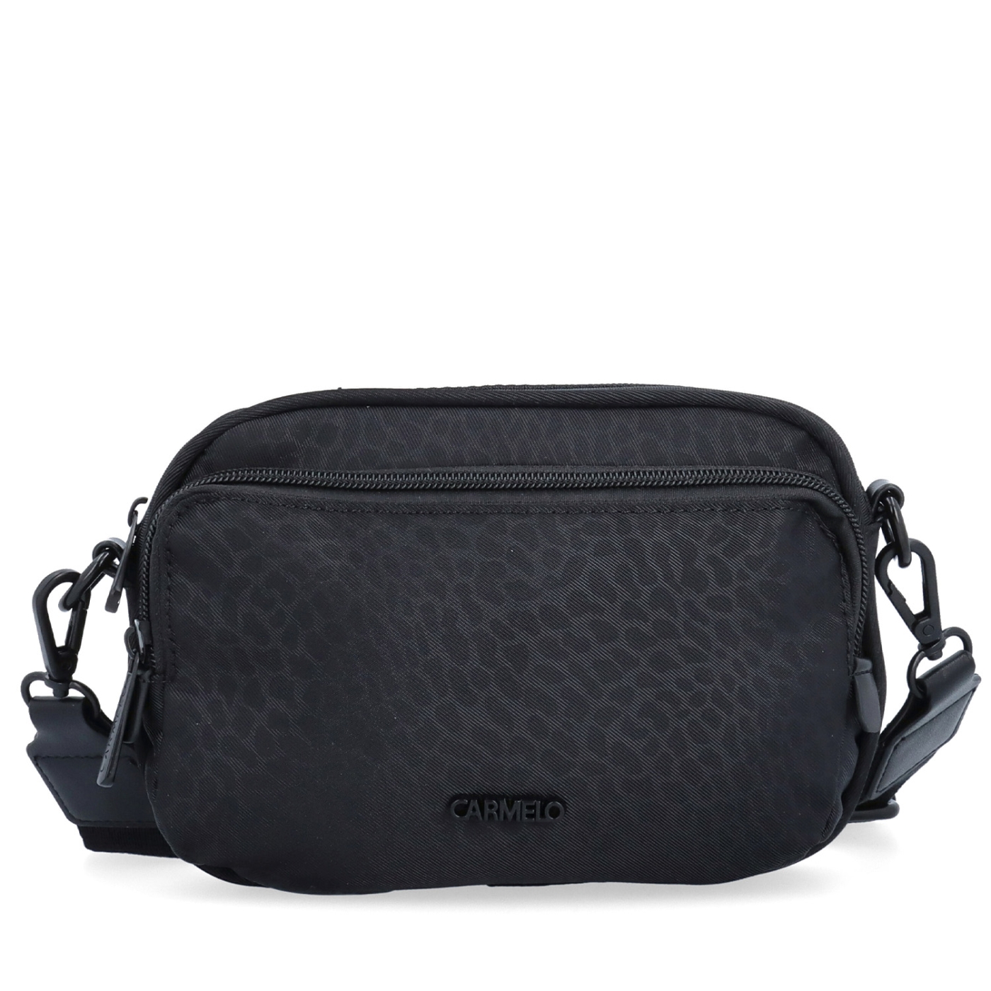 Nylonová crossbody kabelka se širokým popruhem a přední kapsou Carmelo materiál nylon zapínání na zip barva černá velikost malá 6613 C LE Zepředu