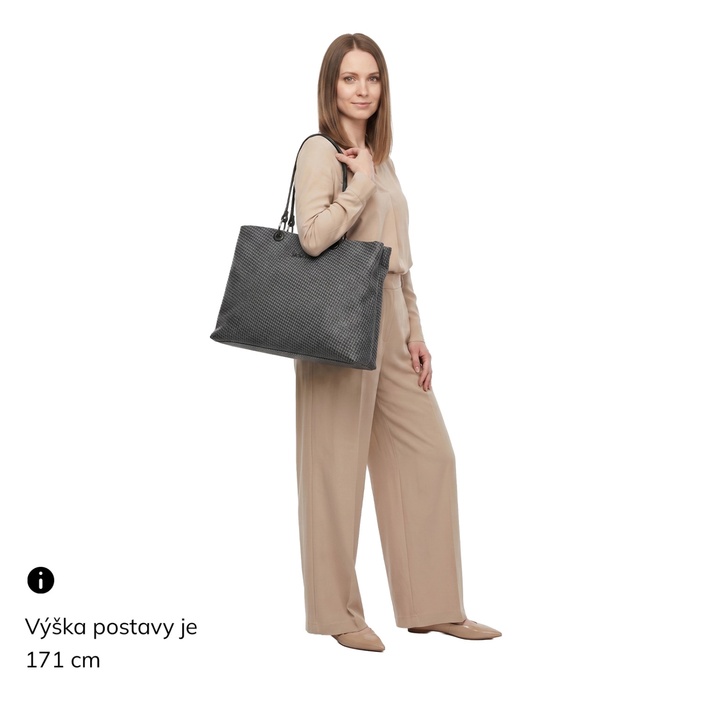 Městská kabelka s děleným vnitřkem a pevnými uchy LeSands materiál syntetická kůže zapínání na zip barva černá velikost velká 4626 C Na postavě