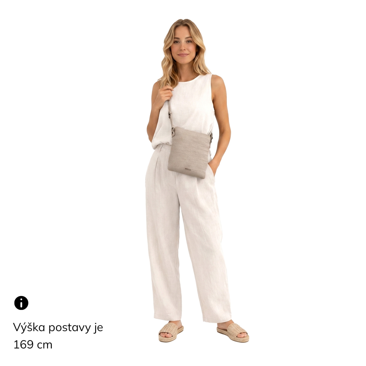 Minimalistická crossbody kabelka s jemným vzorem Carmelo materiál syntetická kůže zapínání na zip barva béžová velikost malá 4397 BE Na postavě