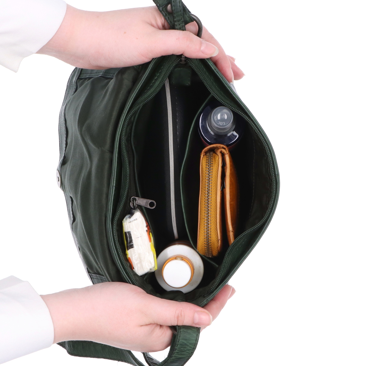 Kožená crossbody kabelka s klopou Noelia Bolger materiál kůže zapínání s klopou barva zelená velikost střední NB 2416 ZE Vnitřek