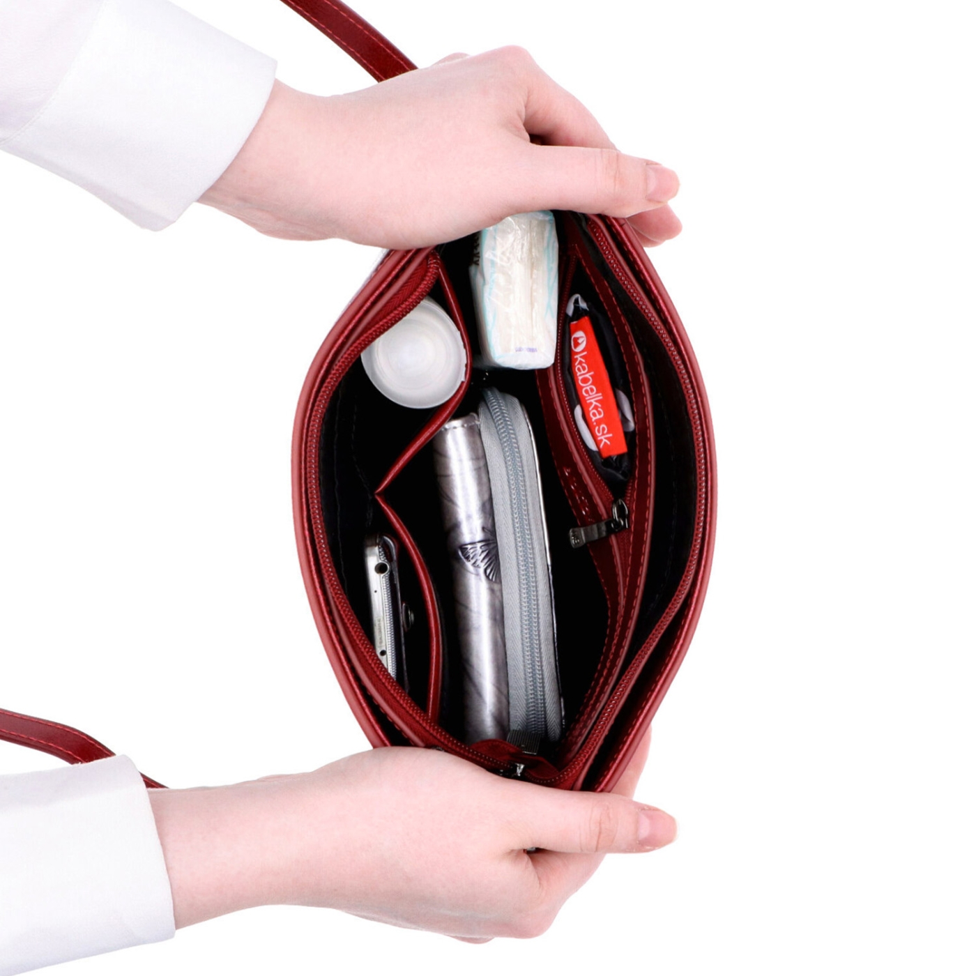 Elegantní, pevnější kožená crossbody kabelka Noelia Bolger materiál kůže zapínání na zip barva červená velikost malá NB 0103 TCV Vnitřek