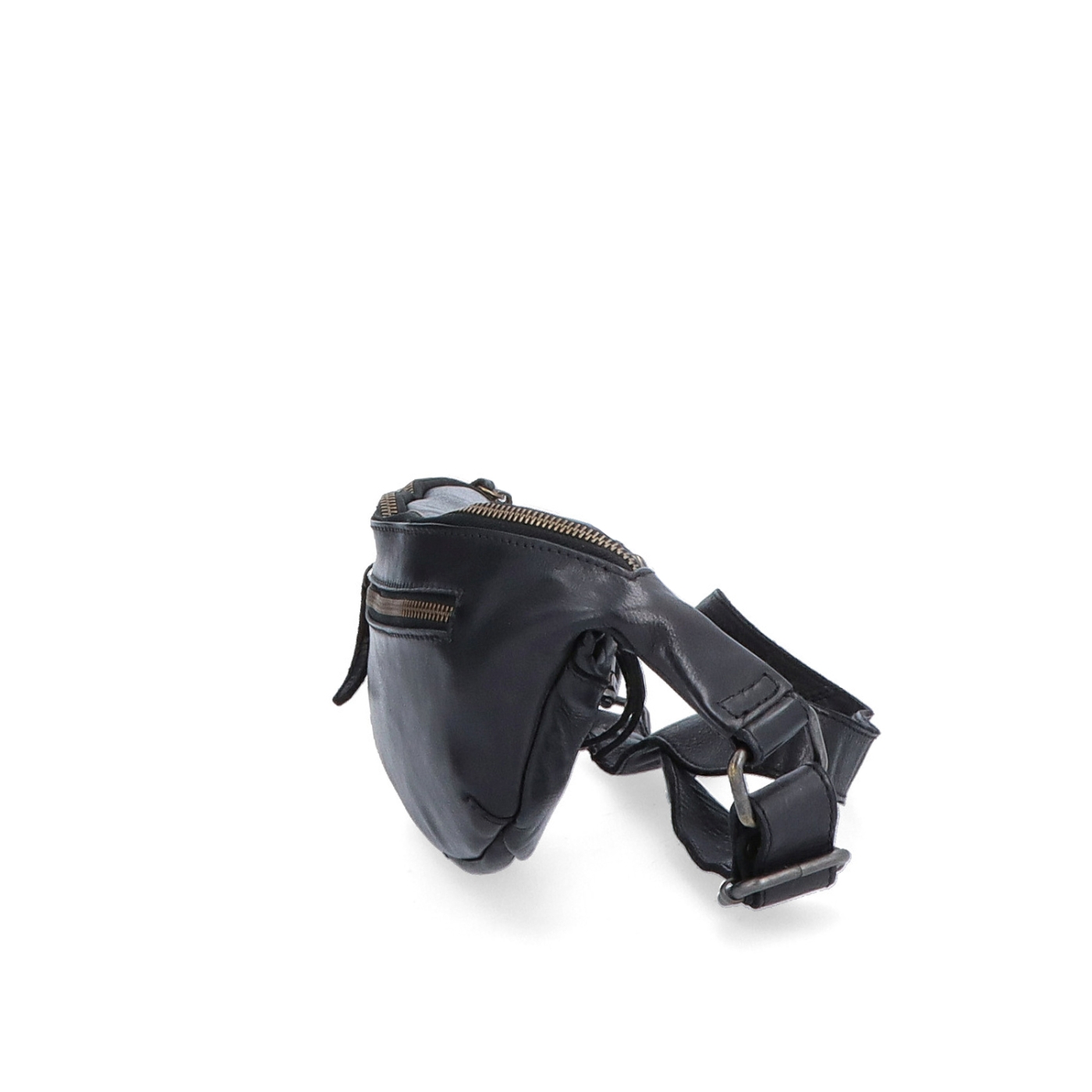 Moderní kožená crossbody ledvinka Noelia Bolger materiál kůže zapínání na zip barva černá velikost malá NB 2402 C Z boku