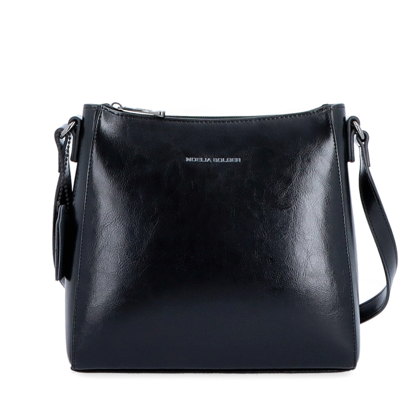 Nadčasová crossbody kabelka z pravé kůže Noelia Bolger materiál kůže zapínání na zip barva černá velikost malá NB 0079 C Zepředu