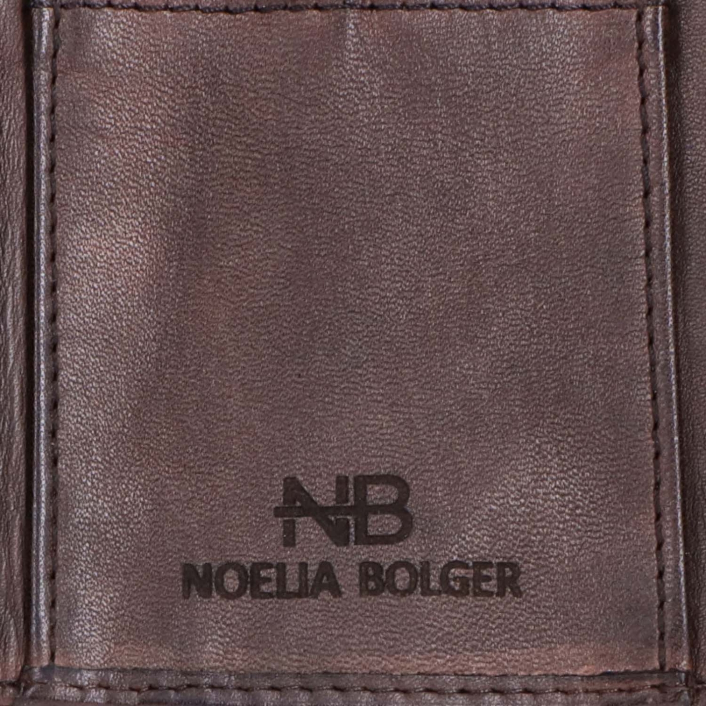 Kožená peněženka s praktickou zipovou kapsou Noelia Bolger materiál kůže zapínání na cvoček barva hnědá velikost malá 5132 NB H Logo