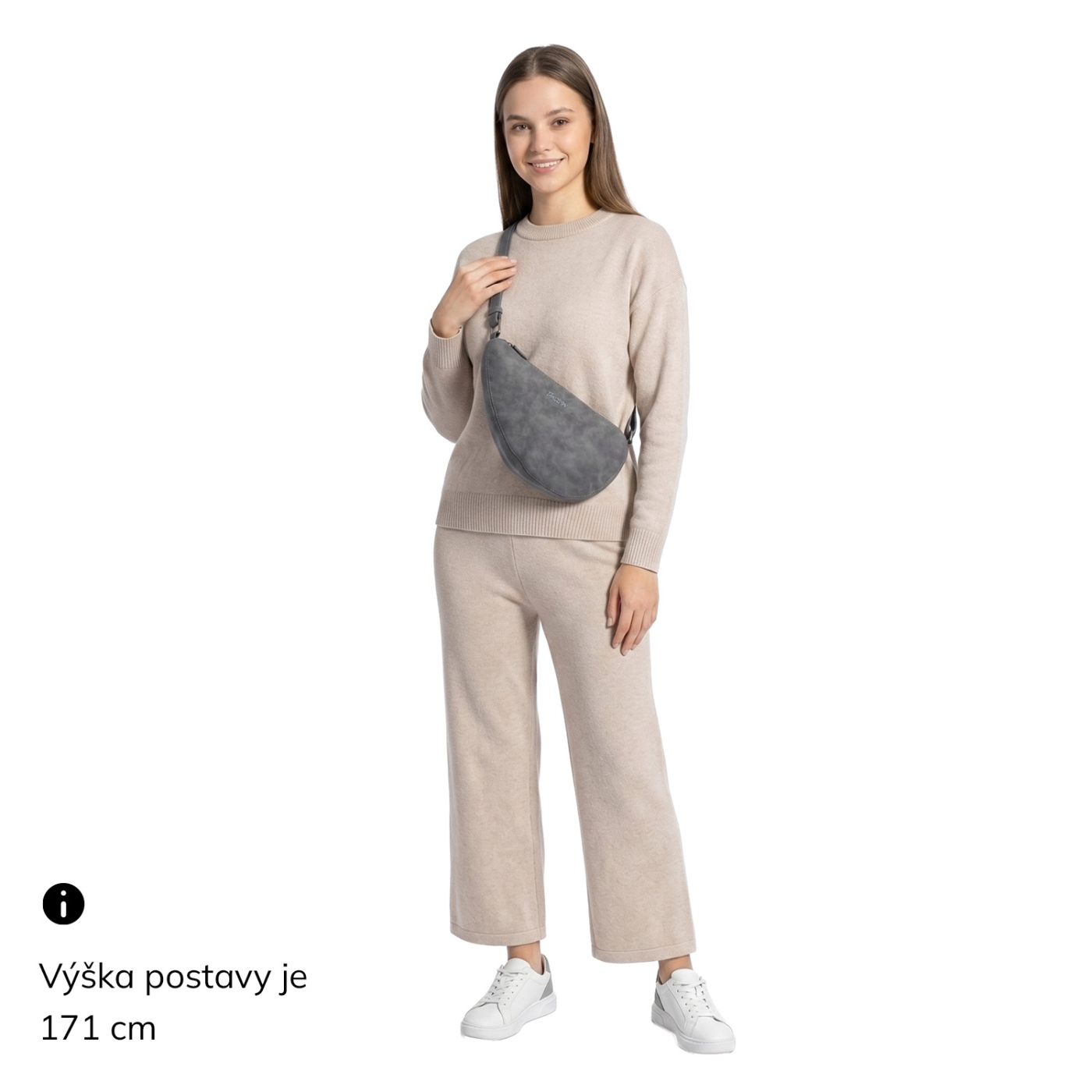 Kabelka typu moonbag ze syntetické kůže Tangerin materiál syntetická kůže zapínání na zip barva hnědá velikost malá 1111 H Na postavě