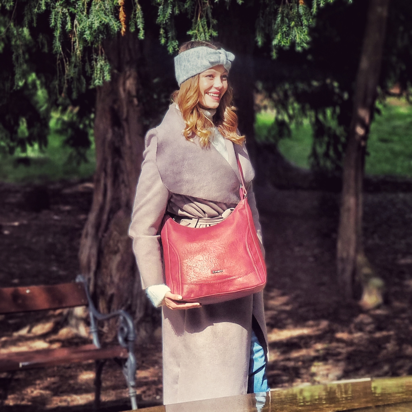Městská crossbody kabelka ze syntetické kůže Tangerin materiál syntetická kůže zapínání na zip barva vínová velikost střední 8046 BO Lifestyle