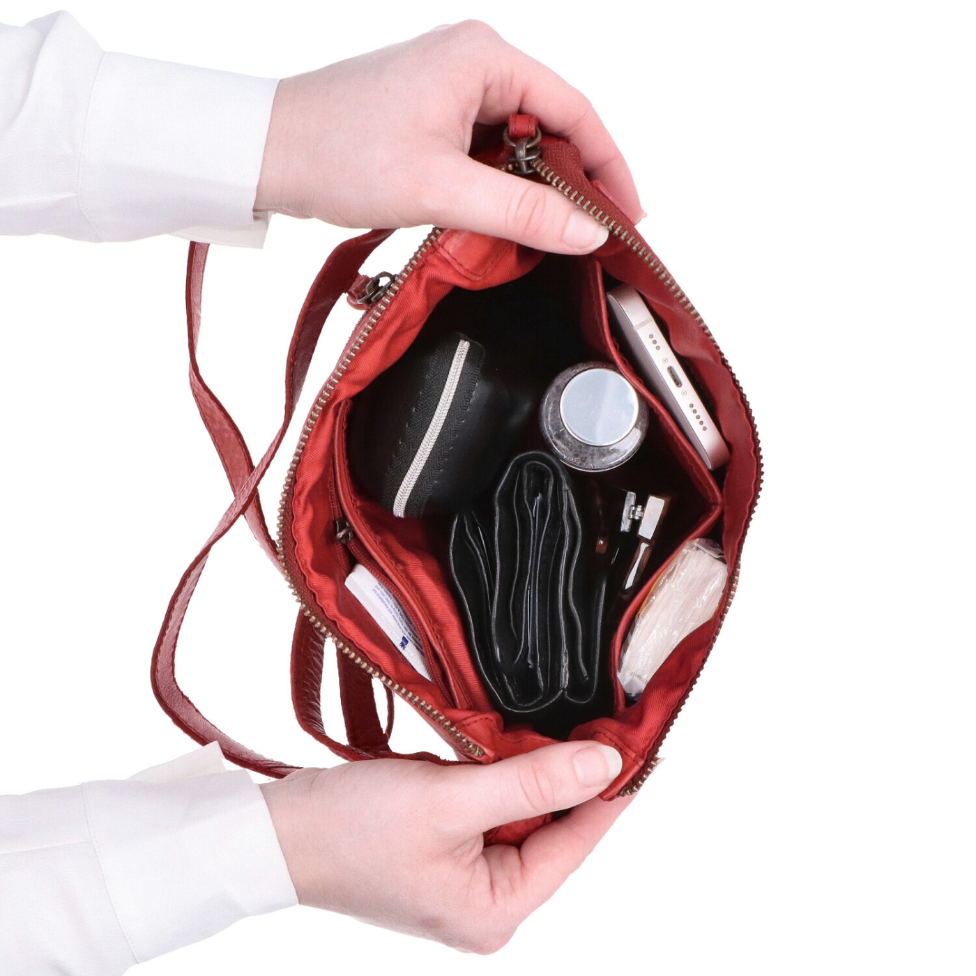 Kožená crossbody kabelka s moderním designem Noelia Bolger materiál kůže zapínání na zip barva červená velikost malá NB 2400 CV Vnitřek