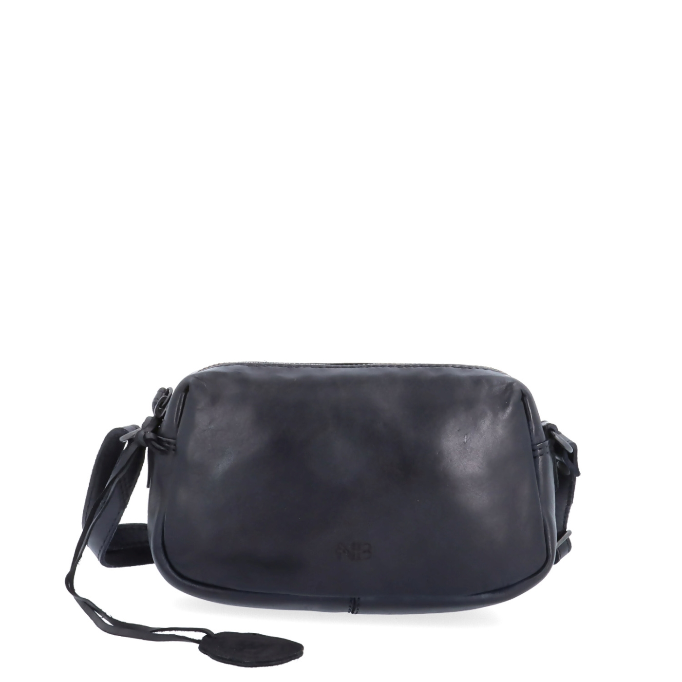 Minimalistická kožená crossbody kabelka Noelia Bolger materiál kůže zapínání na zip barva černá velikost malá NB 2417 C Zepředu
