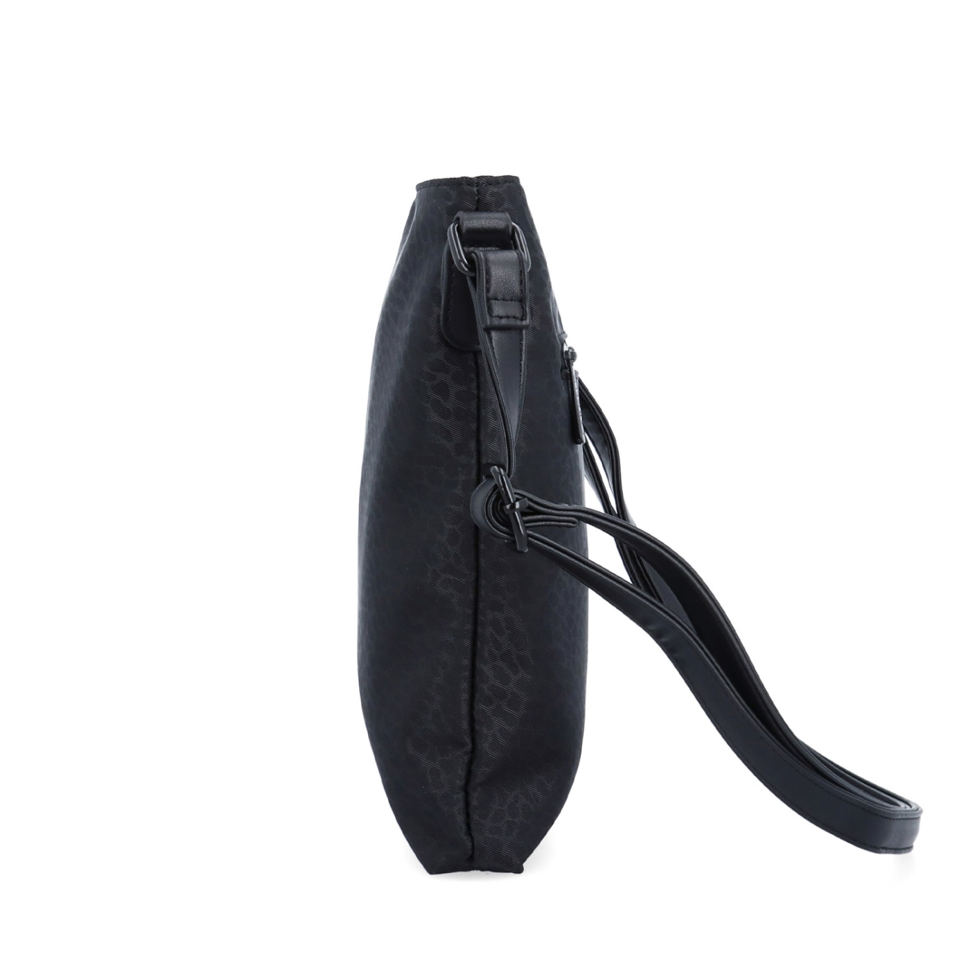 Stylová dámská crossbody kabelka z nylonu Carmelo materiál nylon zapínání na zip barva černá velikost malá 6606 C LE Z boku