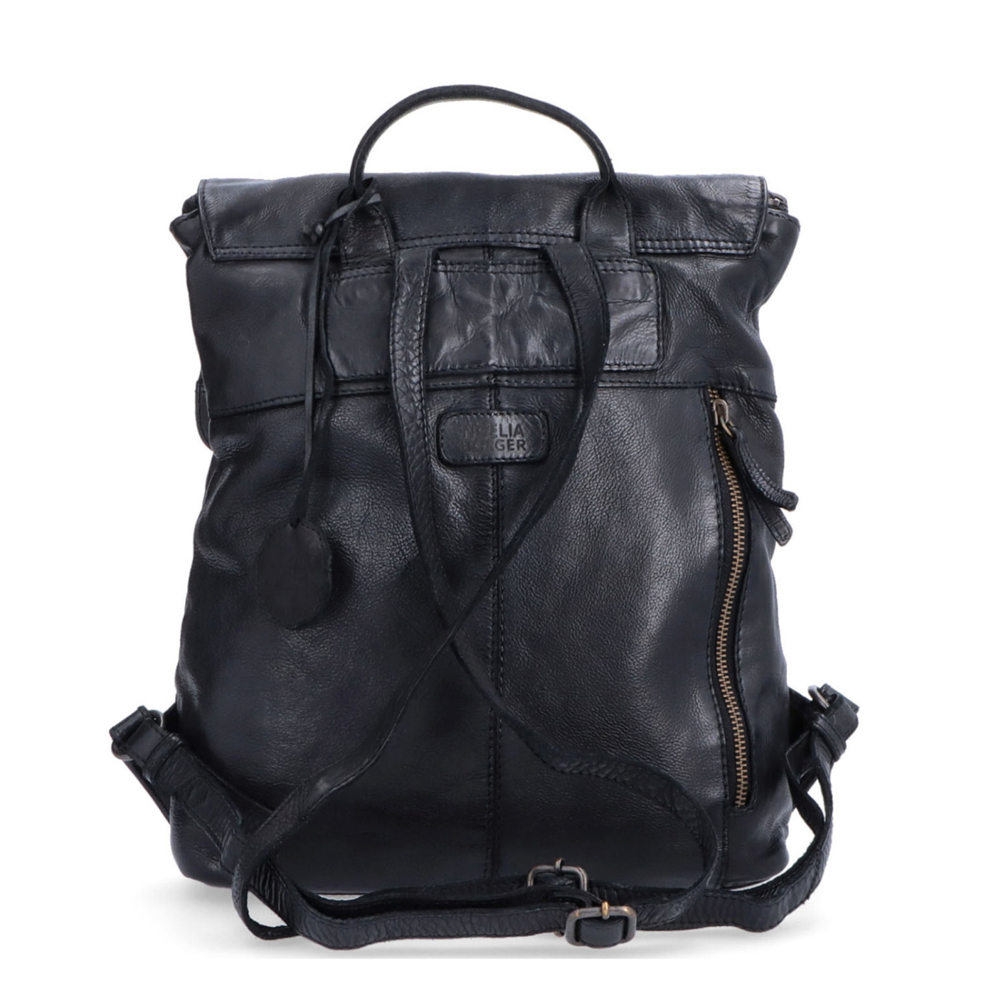 Kožený batoh s klopou ve vintage stylu Noelia Bolger materiál kůže zapínání na zip barva černá velikost střední NB 2014 C Zezadu