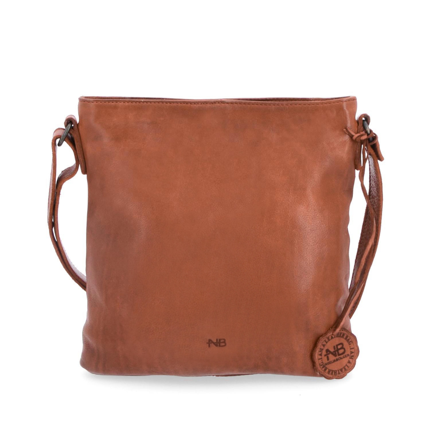 Kožená crossbody kabelka ve vintage stylu Noelia Bolger materiál kůže zapínání na zip barva koňaková velikost malá NB 2001 KO Zepředu