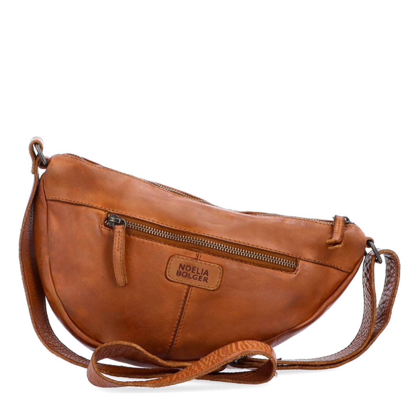 Asymetrická kožená moonbag kabelka Noelia Bolger materiál kůže zapínání na zip barva koňaková velikost malá NB 2413 KO Zezadu