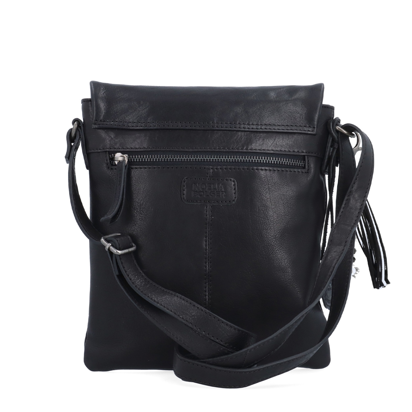 Kožená crossbody kabelka s klopou a přívěskem Noelia Bolger materiál kůže zapínání s klopou barva černá velikost malá NB 3108 C Zezadu