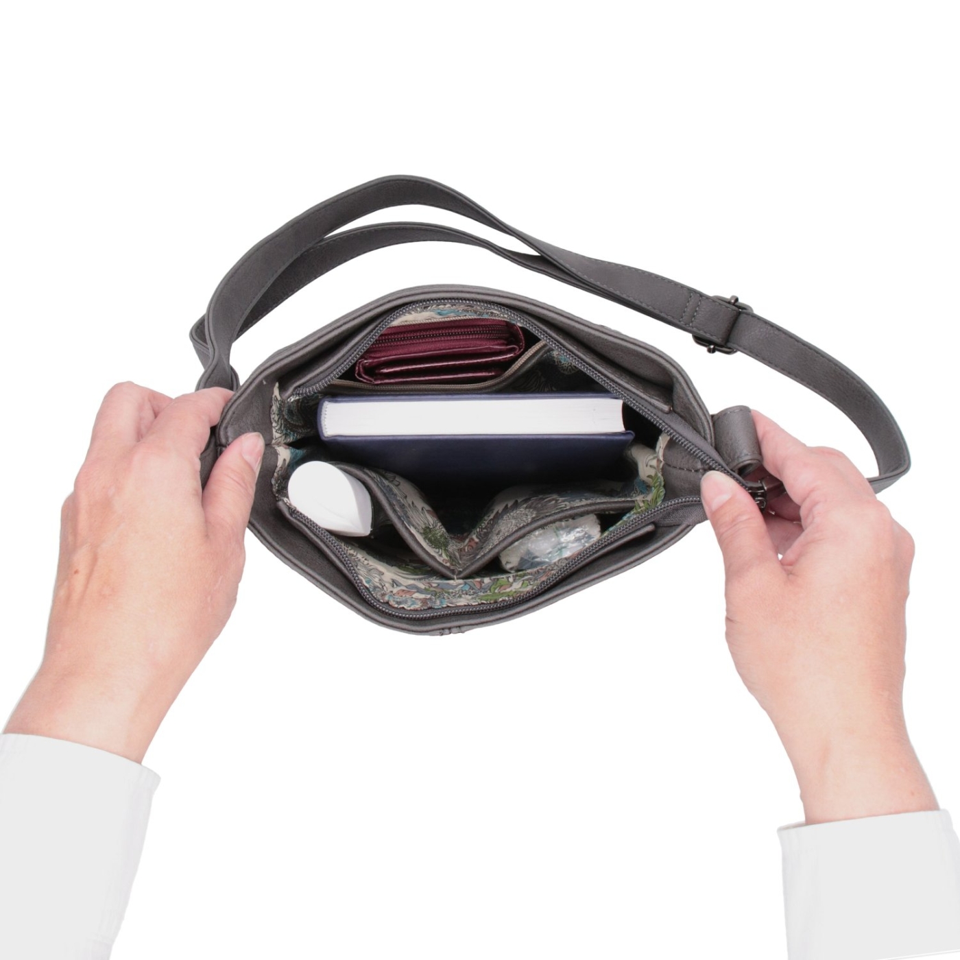 Menší crossbody kabelka Tangerin materiál syntetická kůže zapínání na zip barva vínová velikost střední 8022 BO Vnitřek