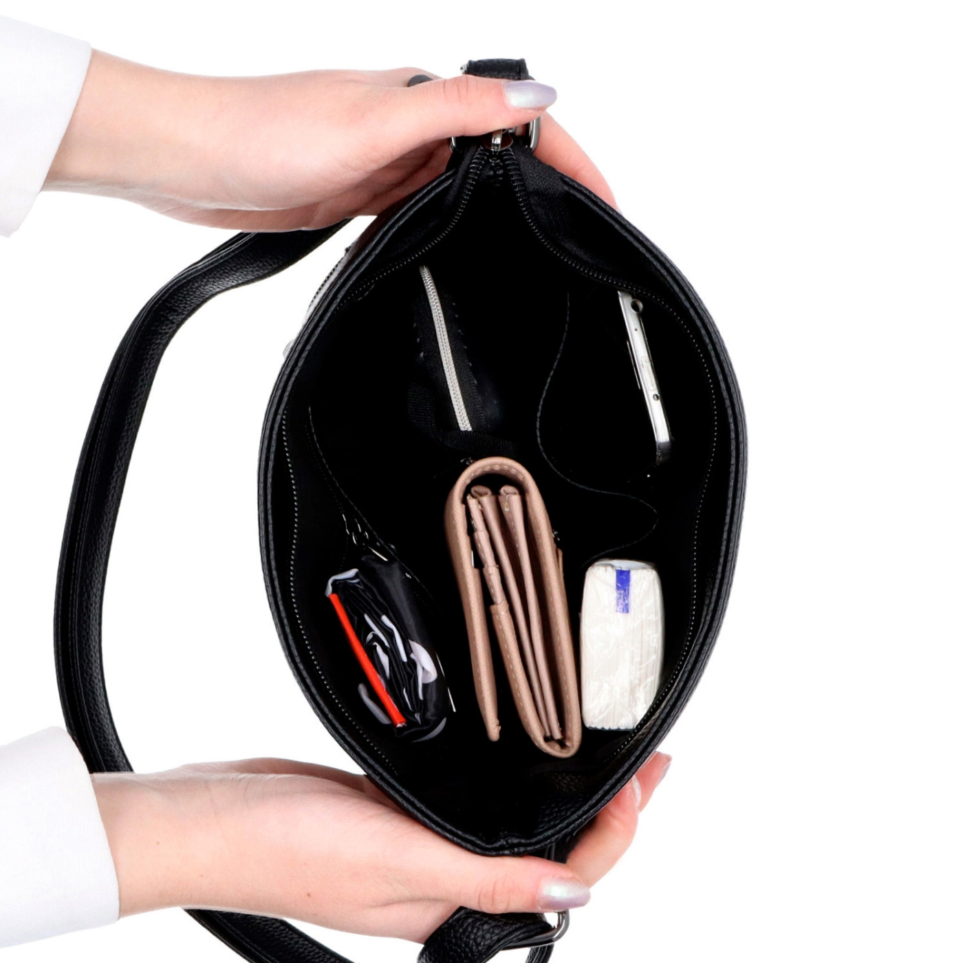 Crossbody kabelka na zip Carmelo materiál syntetická kůže zapínání na zip barva černá velikost malá 4324 C Vnitřek