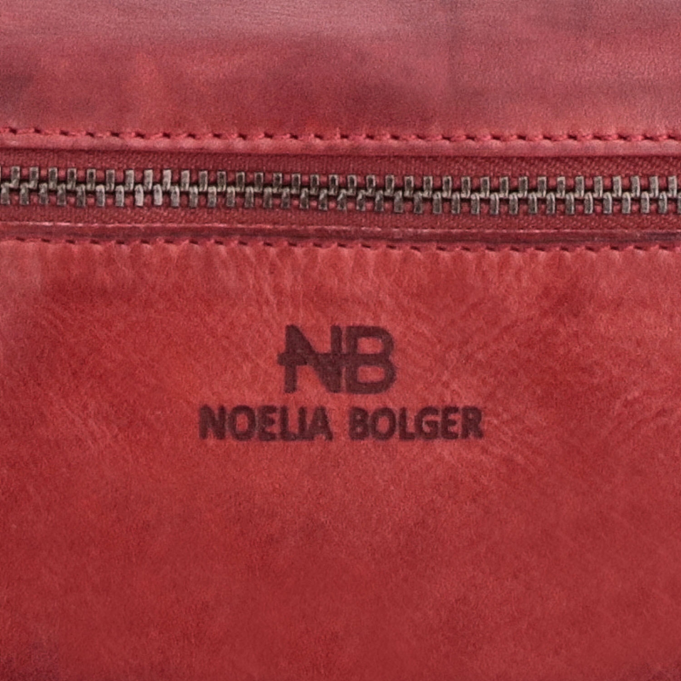 Větší kožená peněženka s motivem mandaly Noelia Bolger materiál kůže zapínání na zip barva červená velikost velká 5123 NB CV