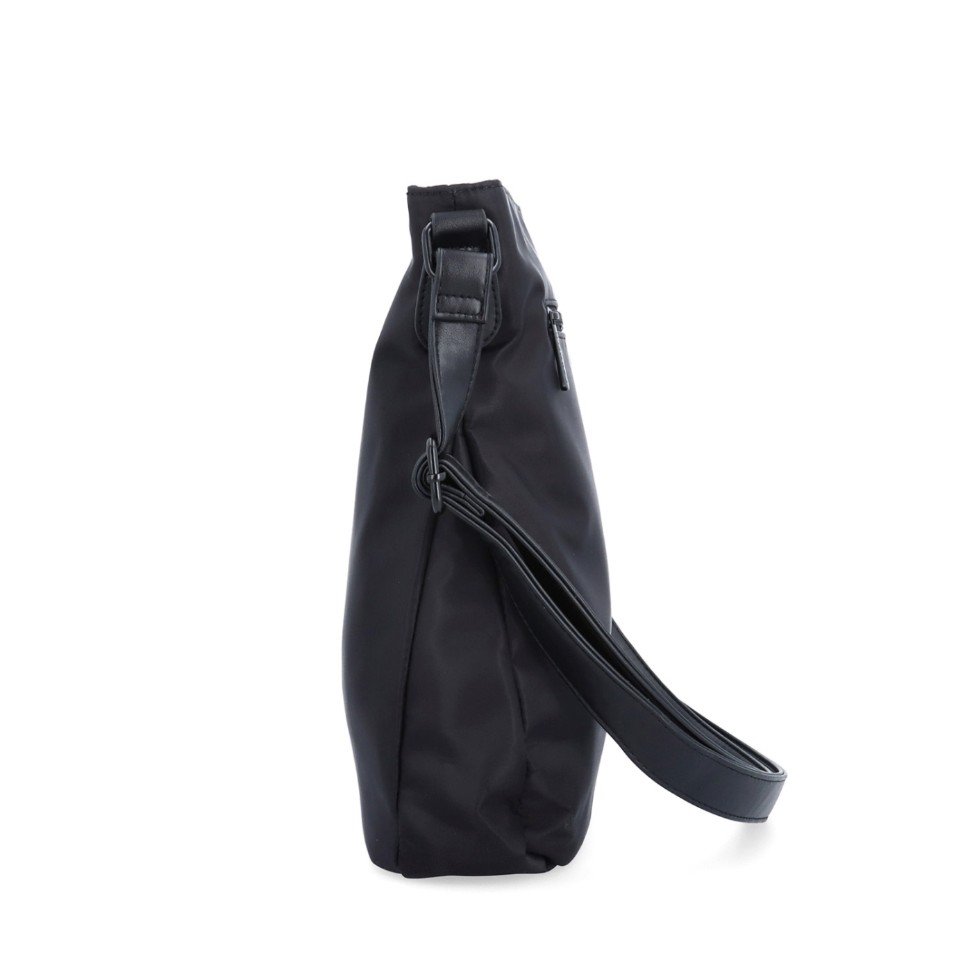 Crossbody kabelka v minimalistickém stylu Carmelo materiál nylon zapínání na zip barva černá velikost střední 6605 C Z boku